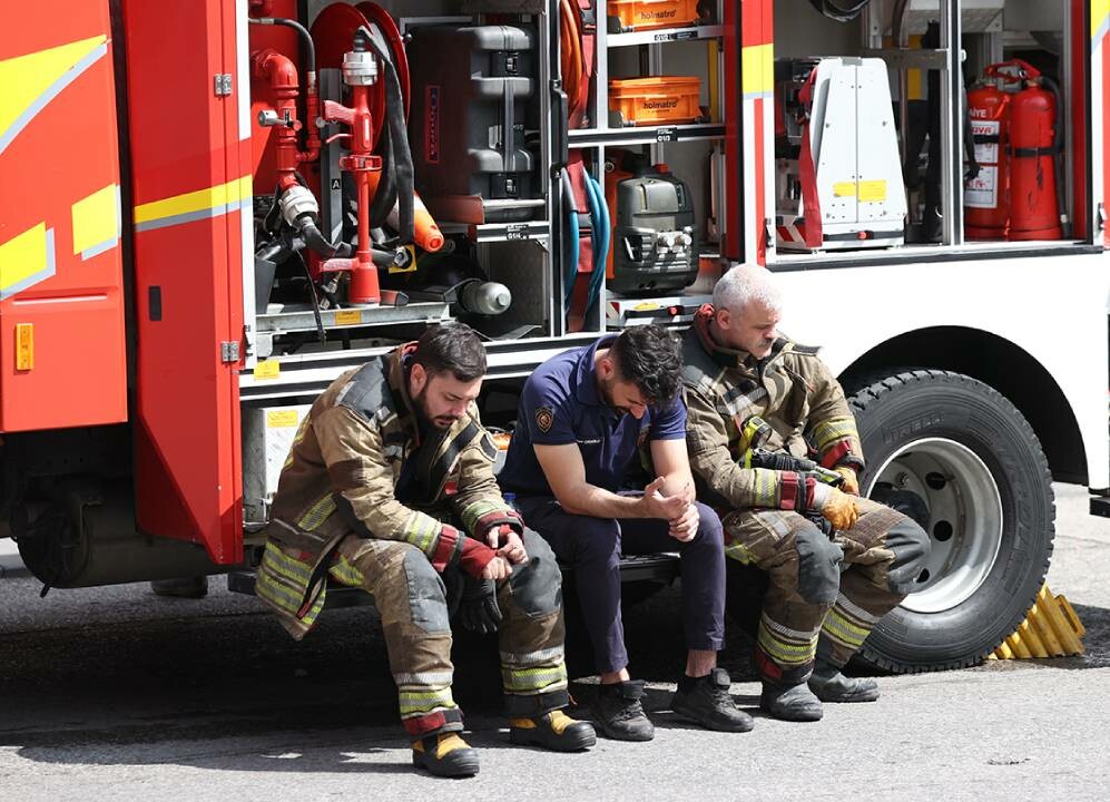 Ankara&#039;da yangına müdahale ederken dumandan etkilenmişti... Kahraman itfaiye eri şehit oldu