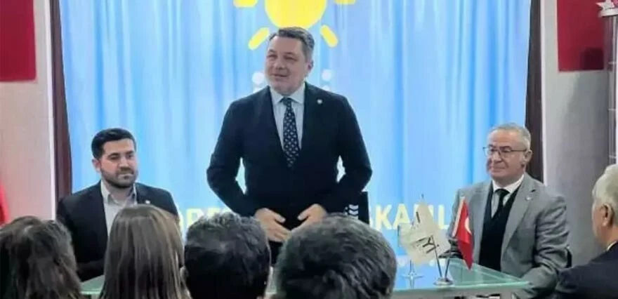 İYİ Parti'de 'Mansur Yavaş' istifası! 'Görüşlerimiz çelişiyor' dedi, Akşener'e resti çekti