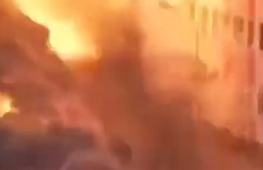 İsrail güçleri Gazze'de Ulusal İslam Bankası merkezini vurdu