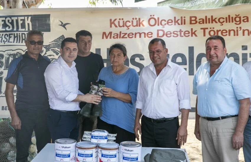 Bereket için “fora” diyen halka yardım gecikmedi! Belediyeden balıkçılara malzeme desteği…