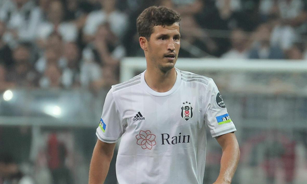 Beşiktaş&#039;tan Salih Uçan açıklaması! Tedavisine başlandı