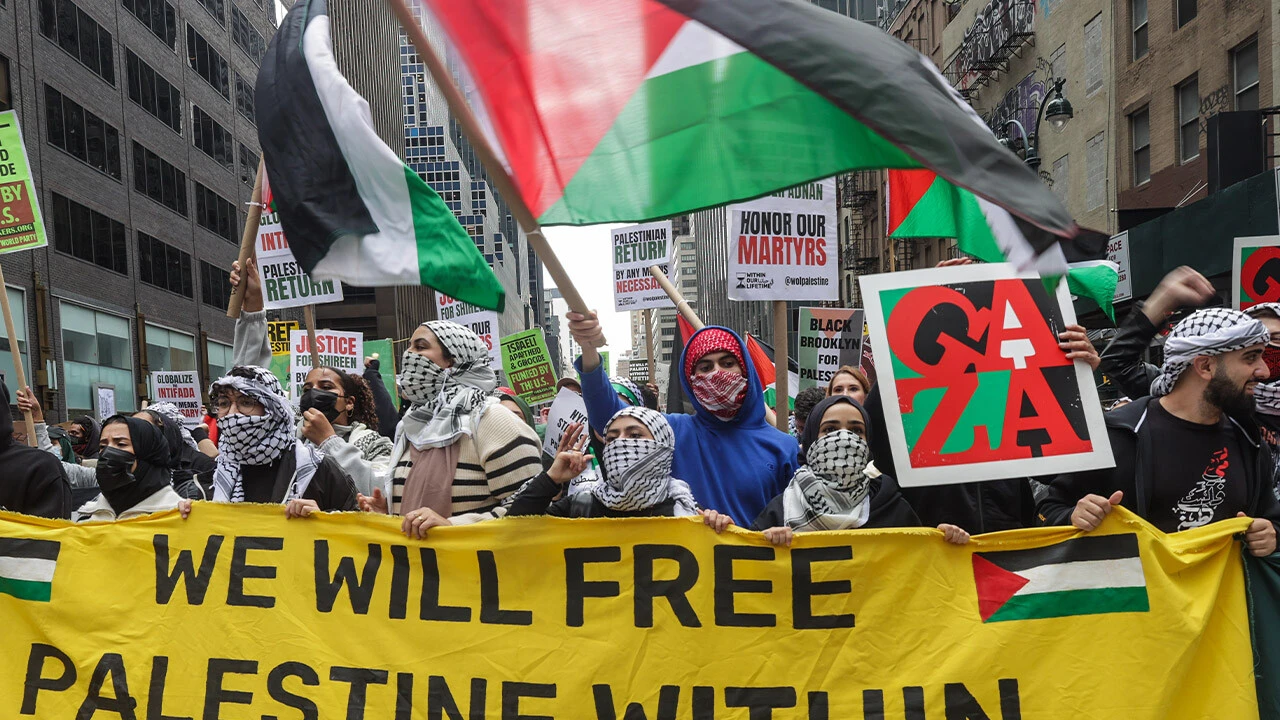 Dünya Filistin için ayakta! 