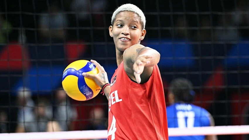 Melissa Vargas'a Malatya'da onur belgesi verildi