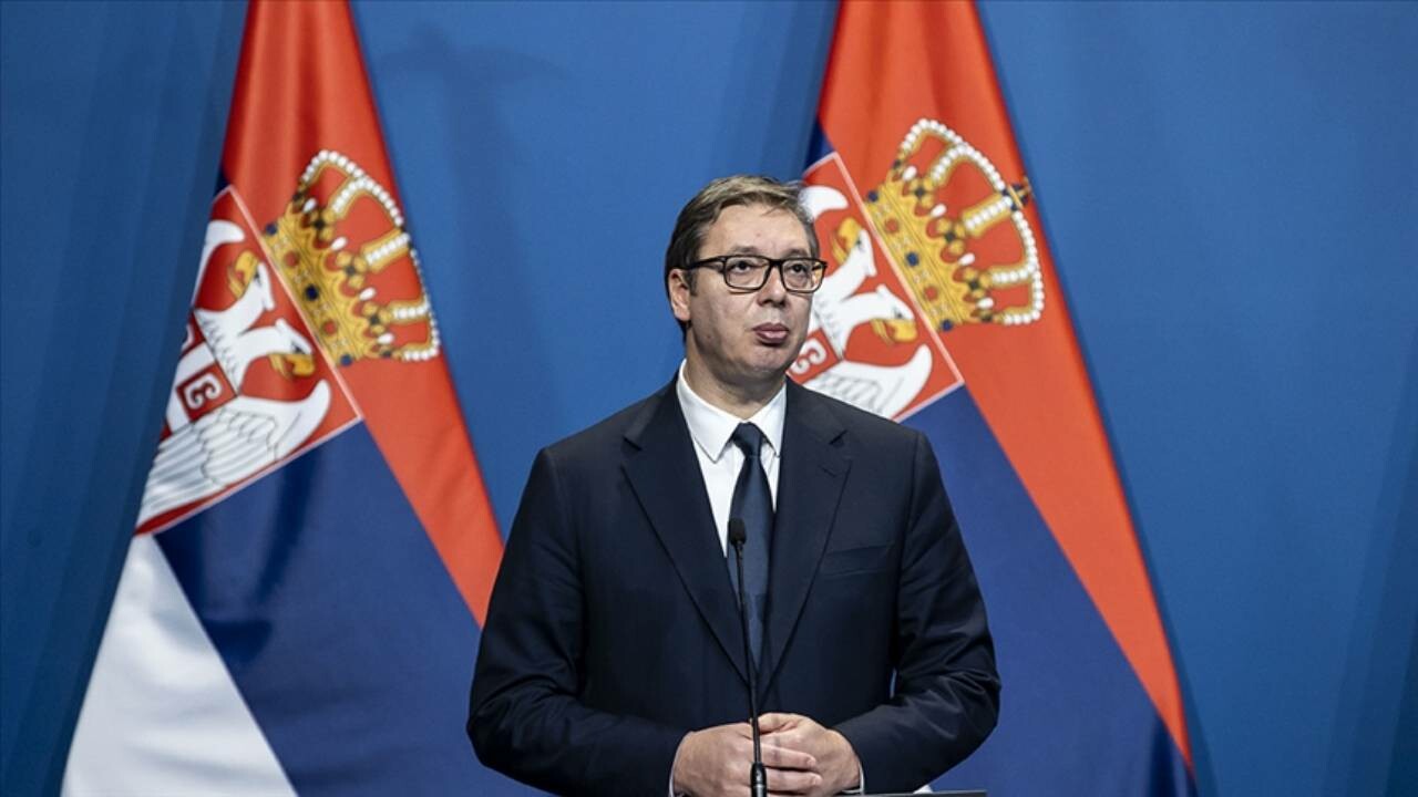 Sırp lider Vucic: KFOR&#039;un varlığını destekliyoruz!