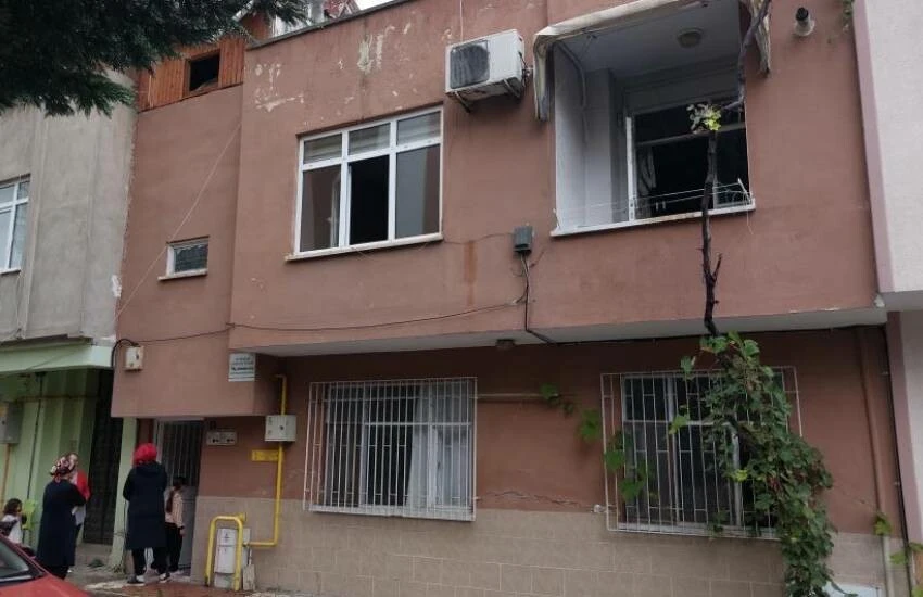 Samsun'da ilginç olay! Alev alan tencereyi balkondan aşağı atmak istedi, kendini yaktı!