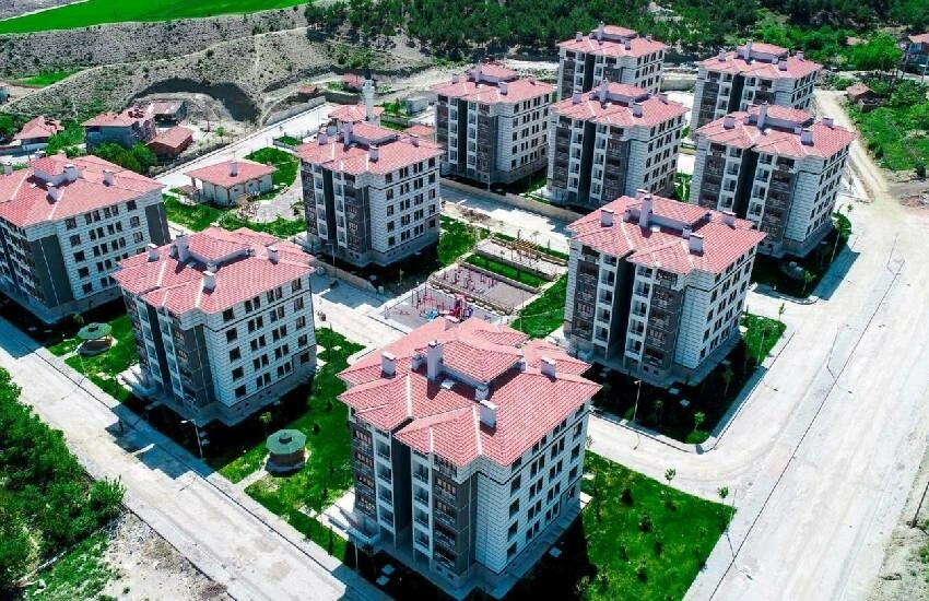 TOKİ açık artırma yoluyla konut satışına bugün başlıyor! 50 bin lirası olan ev alacak…