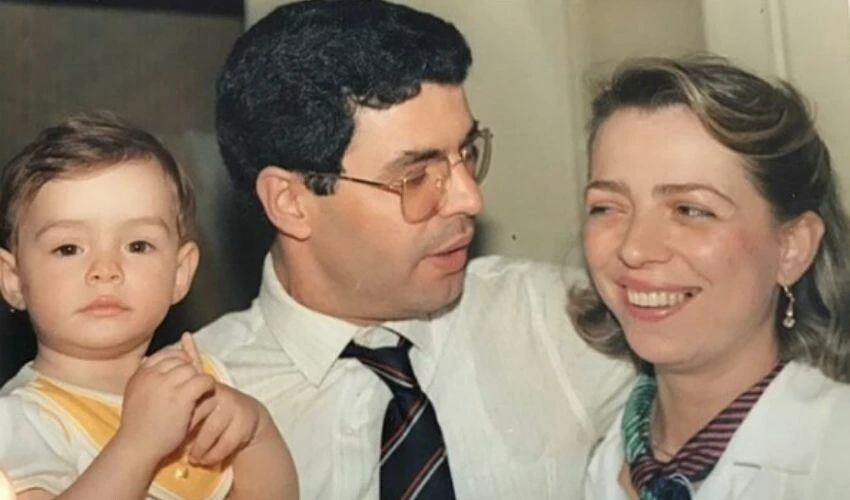 Özge Özpirinçci'nin acı günü! Babası hayatını kaybetti