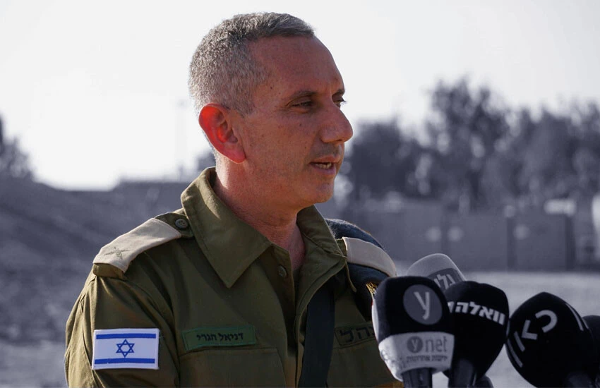 İsrail Ordu Sözcüsü Daniel Hagari, kara harekatı yapıp yapmayacaklarına henüz son kararı vermediklerini söyledi.