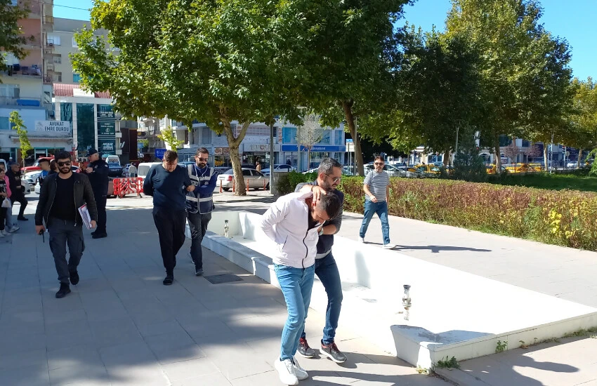 3 milyon TL değerinde altın ve döviz çalmışlardı: Toprağa gömmüşler