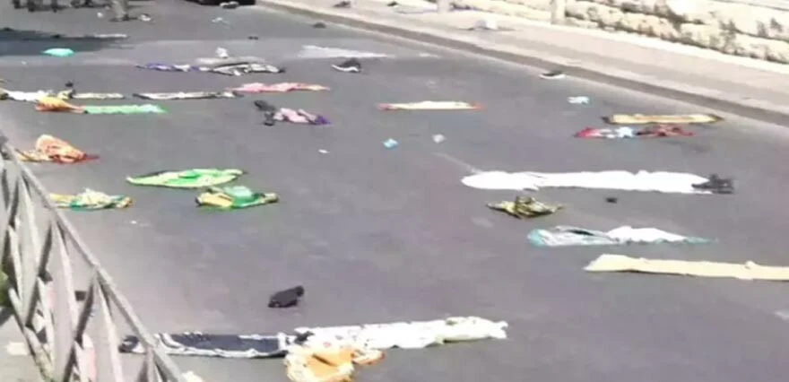 Çatışma sonrası Mescid-i Aksa'da ilk cuma! İsrail askerlerinden Filistinlilere gaz bombası ile müdahale