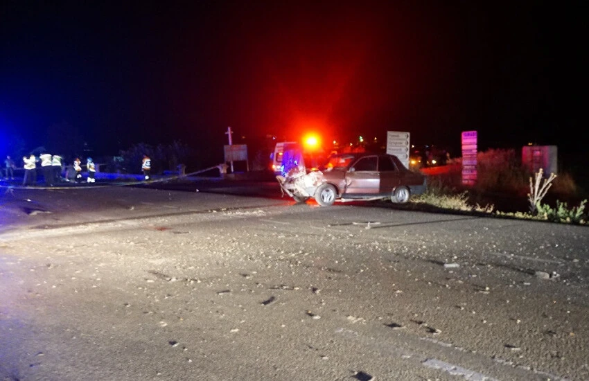 Kahreden olay! Kaza yapıp araçtan indi, başka bir aracın çarpması sonucu öldü...