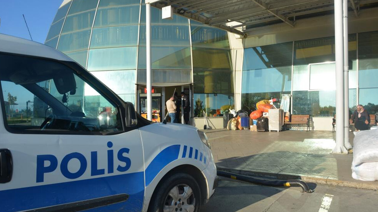 Otobüs terminalinde dehşet! Eski eşini silahla yaralayıp kaçtı