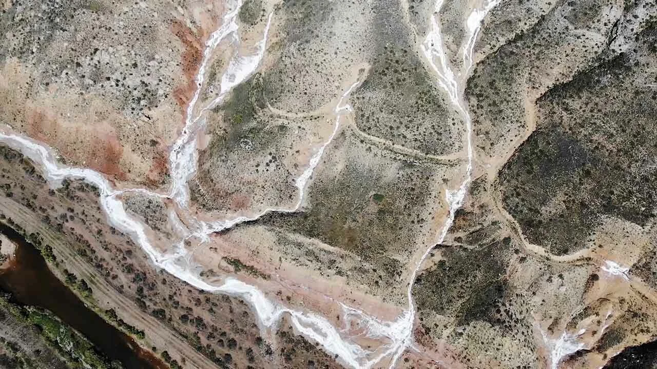 Tamamen doğal.. Yerin 1300 metre altından çıkarılıp 11 ülkeye gönderiliyor!