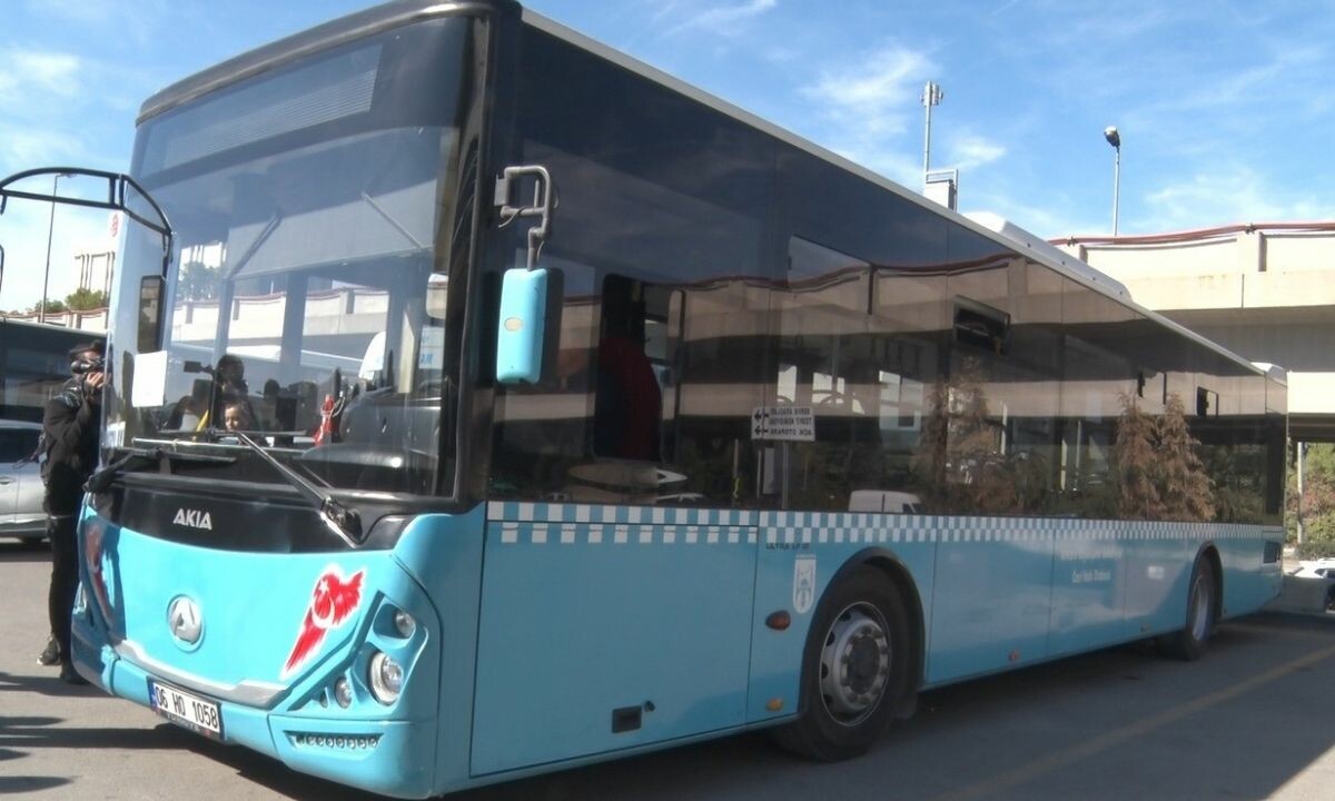 Özel halk otobüsü esnafından yeni karar! Ücretsiz biniş hakkı olan yolculara sınırlama getirildi