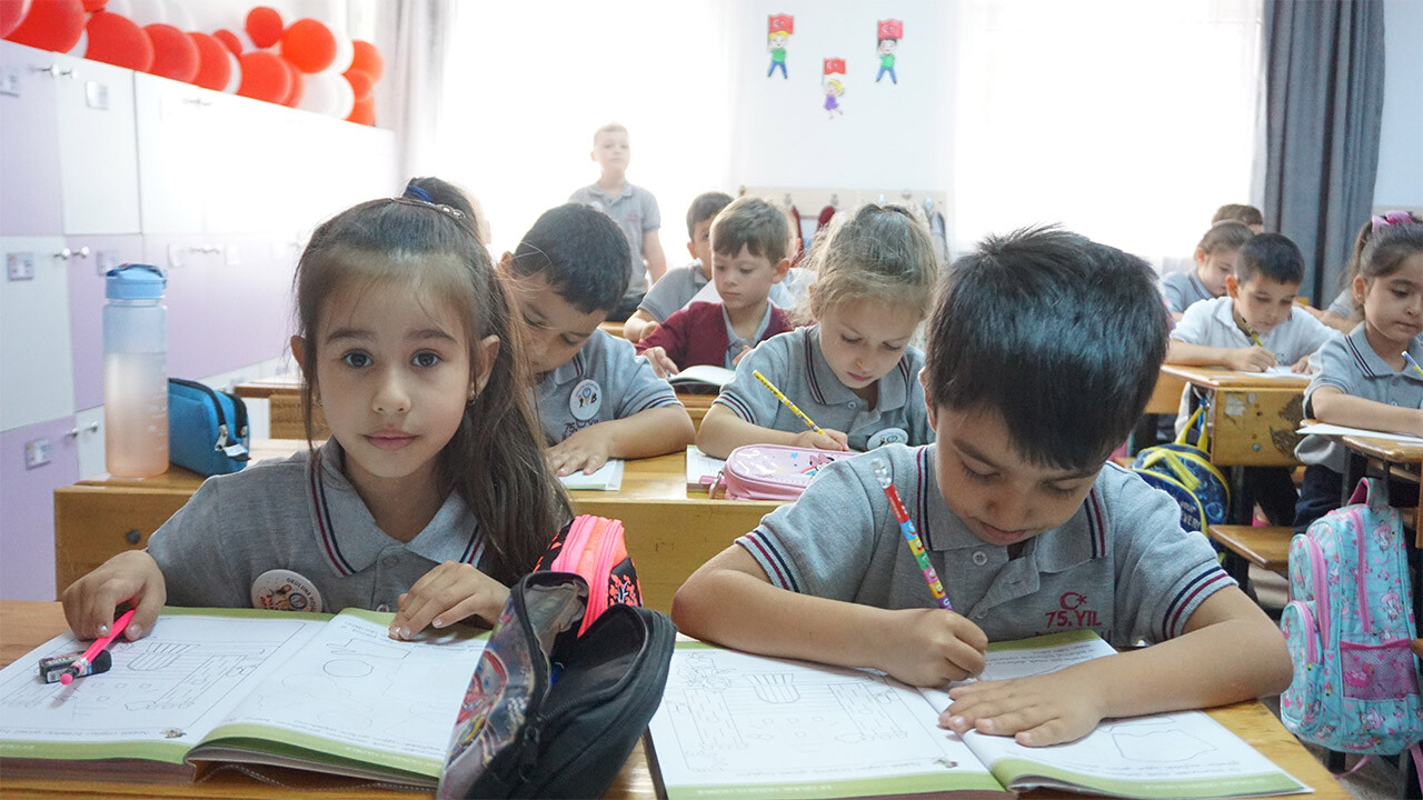 Ara tatil kalkıyor mu? Bakanlık yeni formülü açıkladı