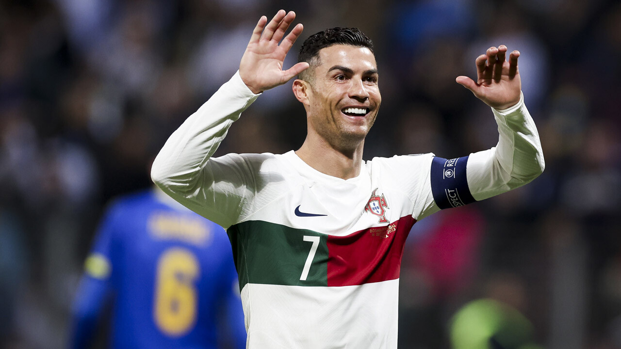 38 yaşındaki Cristiano Ronaldo, rekorlarını geliştirmeye devam ediyor