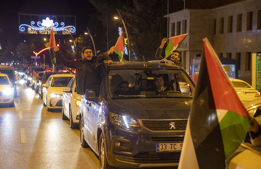Son dakika! İsrail'in hastane saldırısına tepkiler çığ gibi: Türkiye ayakta