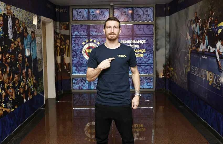 Mert Hakan'dan İsmail Kartal'a övgü: Egosu yok