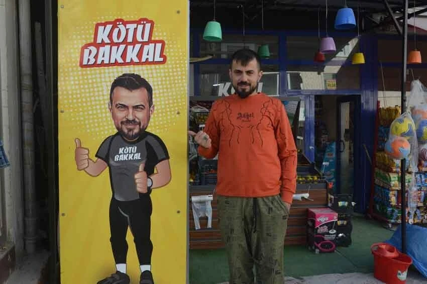 İlgi çeksin diye dükkanına ‘Kötü Bakkal’ dedi, sosyal medyada fenomen oldu!