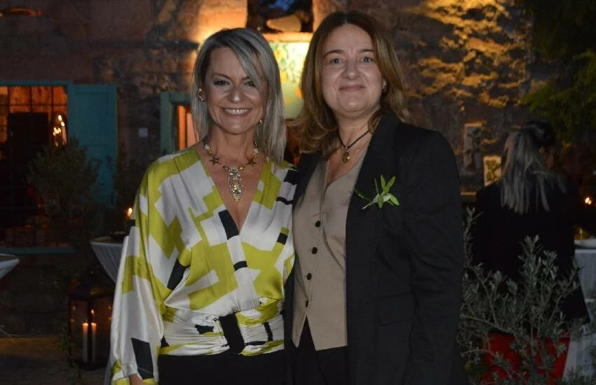 Zeytinyağında iki farklı tadı bir araya getirdiler ‘yok böyle lezzet’ dedirttiler! Şimdi paraya para demiyorlar…