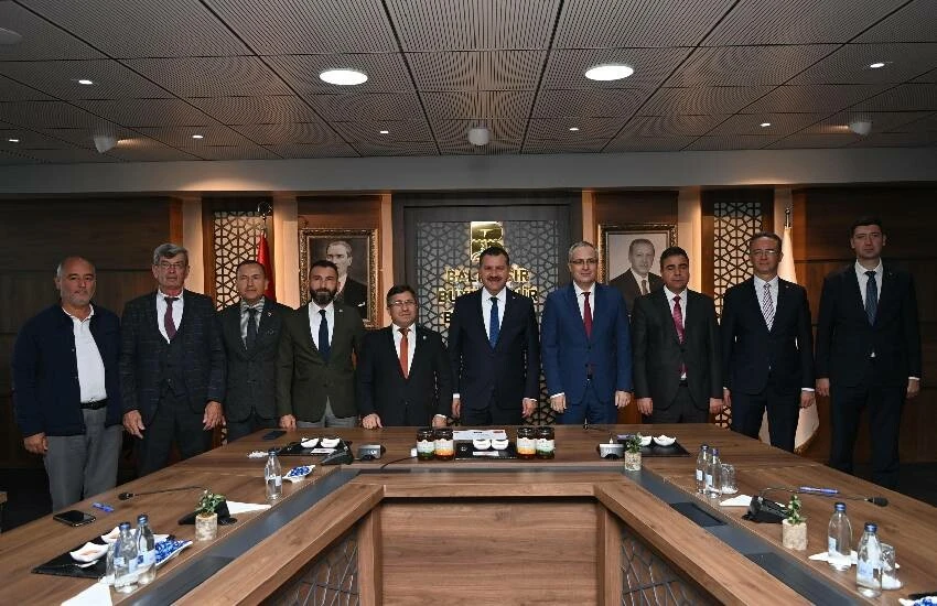 Bal tadında yatırım: Türkiye’nin en büyük bal ormanı geliyor! Hazine, Kaz Dağları’nda olacak…