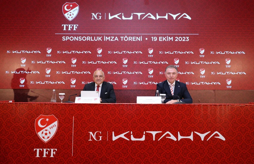 Türk futbol tarihinde ilk kez hakem formalarına sponsor alındı