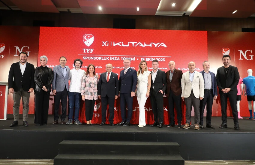 Türk futbol tarihinde ilk kez hakem formalarına sponsor alındı