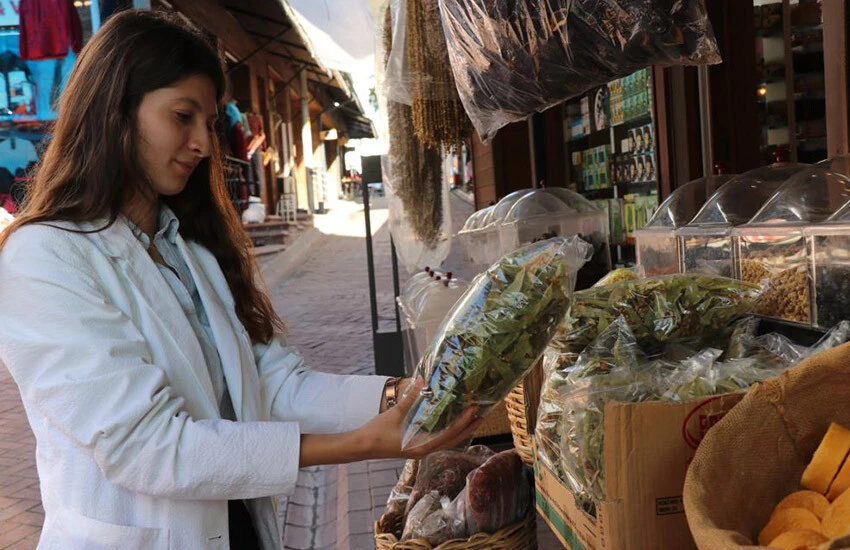 Ihlamur 50 gramlık poşetler halinde satılıyor.