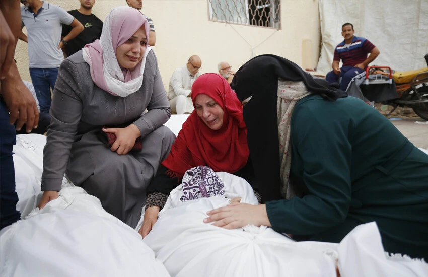 Her sivili 'terörist' sayabiliriz! İsrail insan avına yeni kılıf buldu! Önce çarşıyı sonra kafeyi vurdu! 