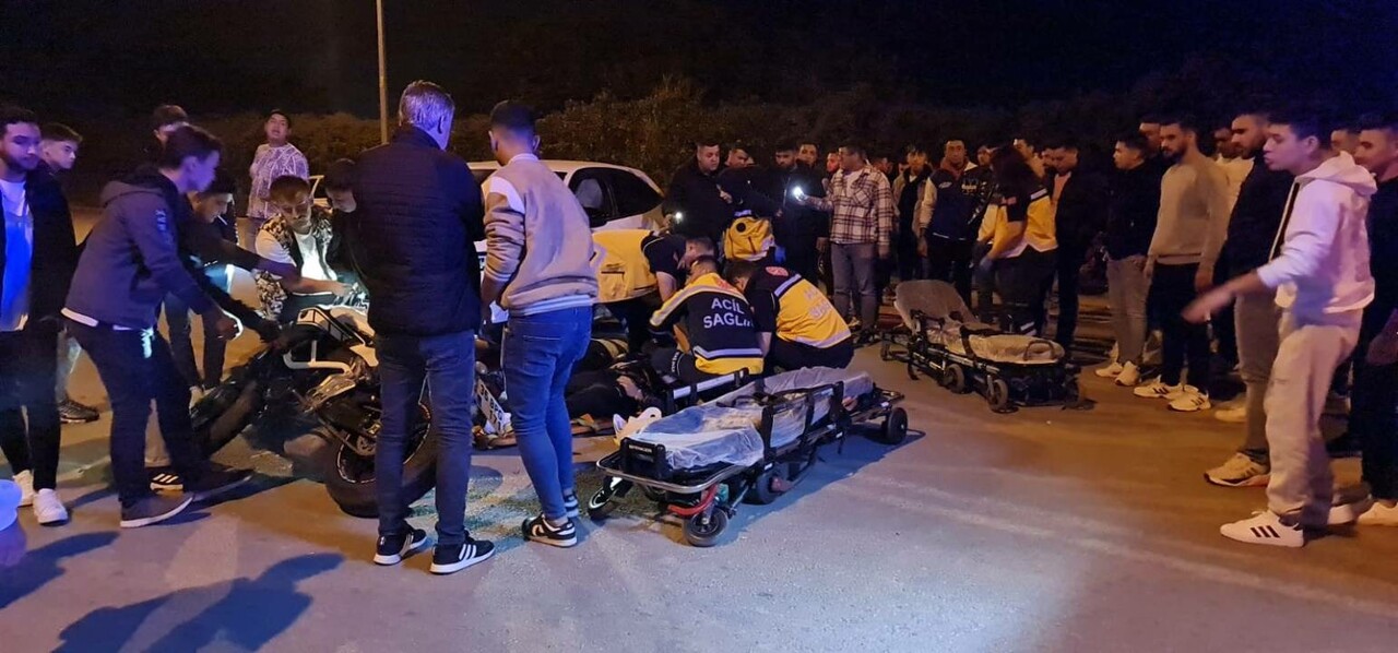 İzmir’de otomobil ile motosiklet çarpıştı: Kazada 2 kişi hayatını kaybetti