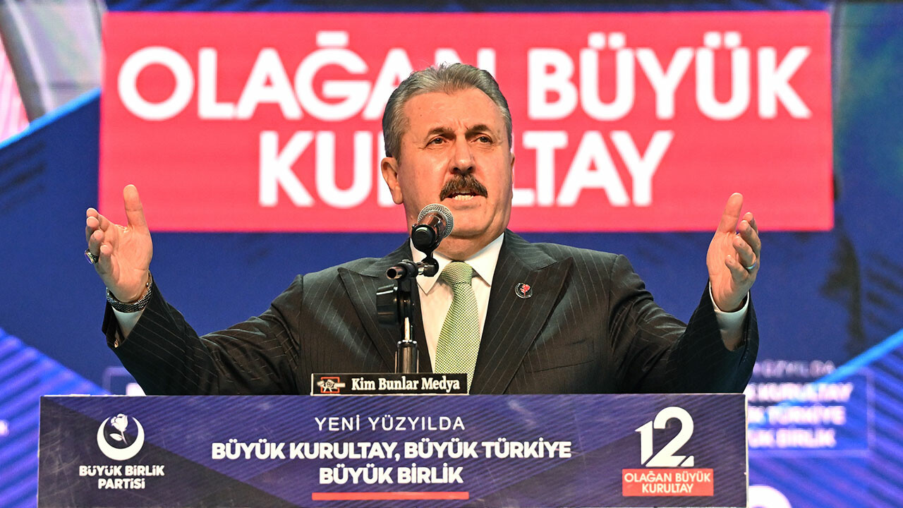 BBP lideri Mustafa Destici yeniden genel başkan seçildi