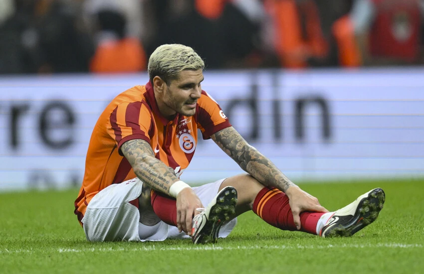 Mauro Icardi, Beşiktaş derbisinin ardından yaşadığı sakatlıkla sarı-kırmızılı taraftarları korkuttu.