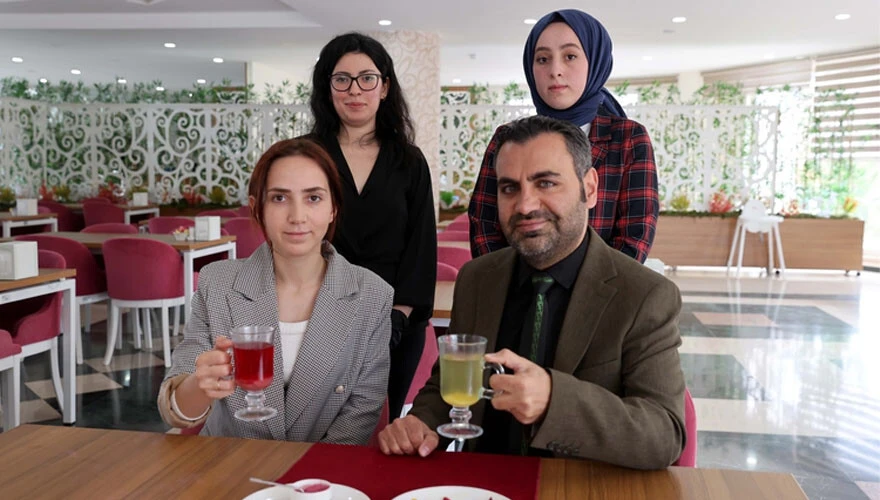 Türk bilim insanları yenilebilir bitki çayı poşeti geliştirdi