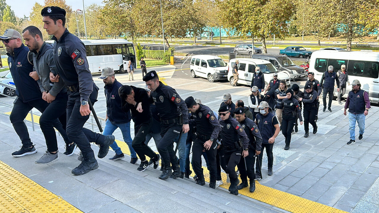 Tekirdağ merkezli 4 ilde PKK'ya operasyon: 17 şüpheli yakalandı