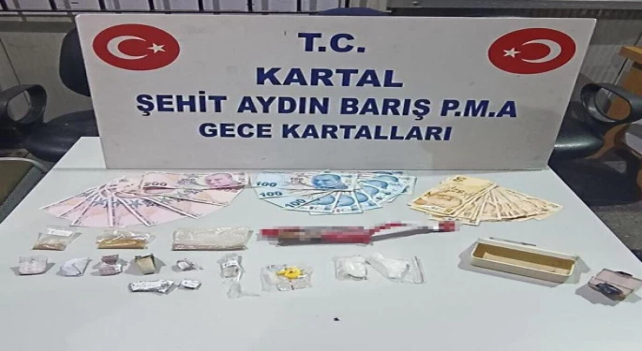 İstanbul&#039;da şaşırtan olay: Gofretten uyuşturucu çıktı