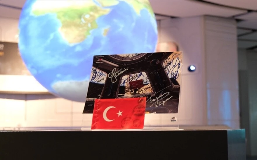 Cumhuriyet Bayramı'na özel anlamlı hediye! Uzaydan Türkiye'ye geldi