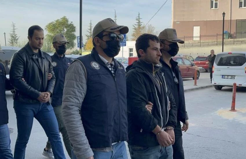 Emniyet "Kıskaç Operasyonu" ile avladı! Eskişehir FETÖ üyelerine dar geldi