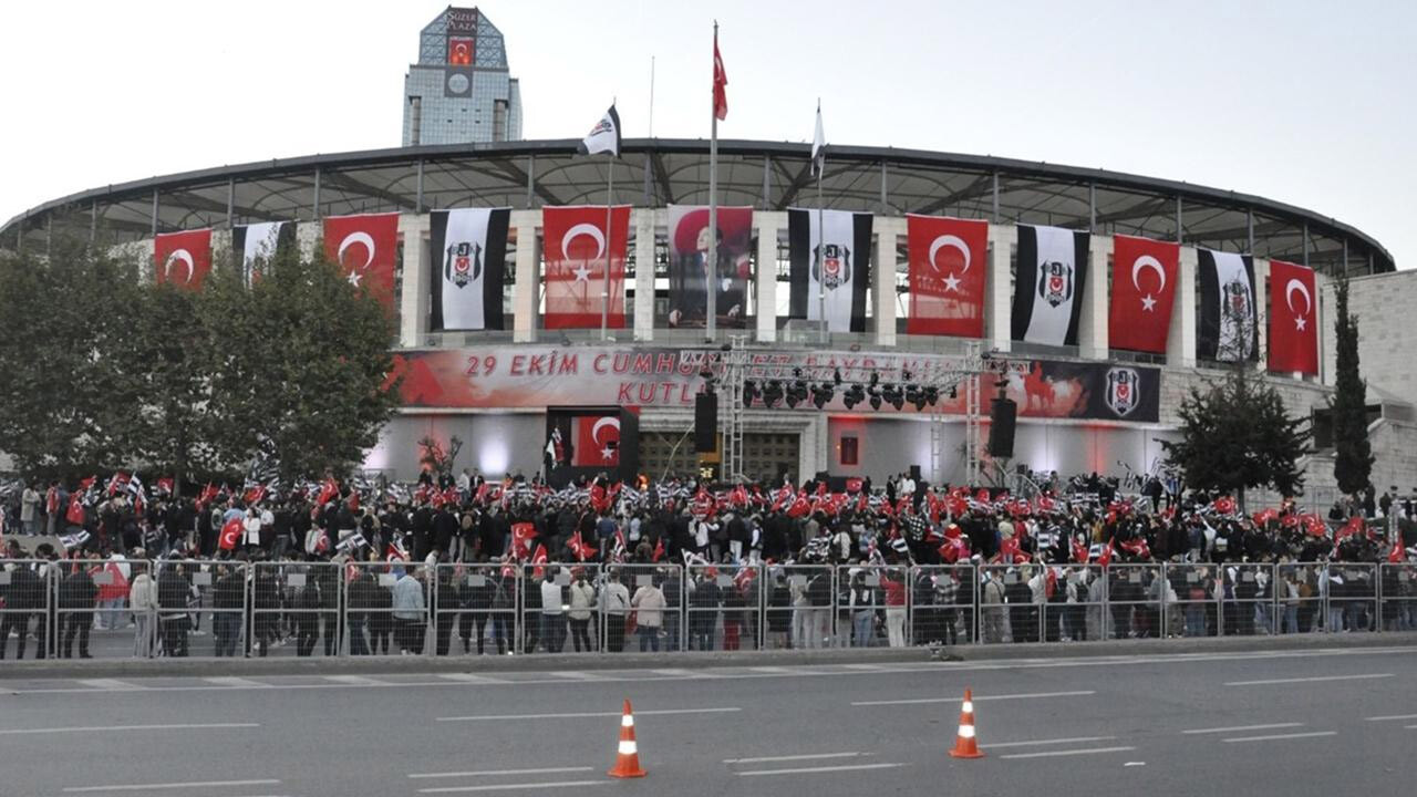 Beşiktaş’tan bilet fiyatlarında Cumhuriyet’in 100. yılına özel tarife!