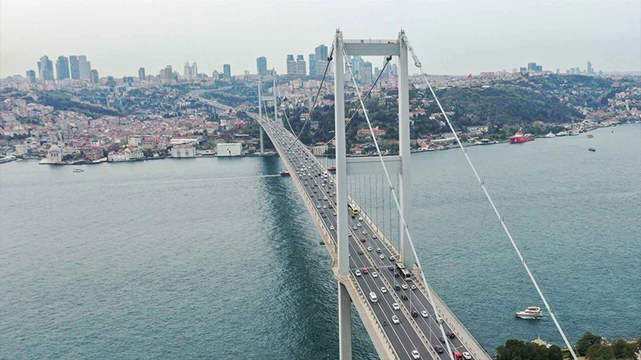 Bilmece gibi karar! 15 Temmuz Şehitler Köprüsü bir kapandı bir açıldı