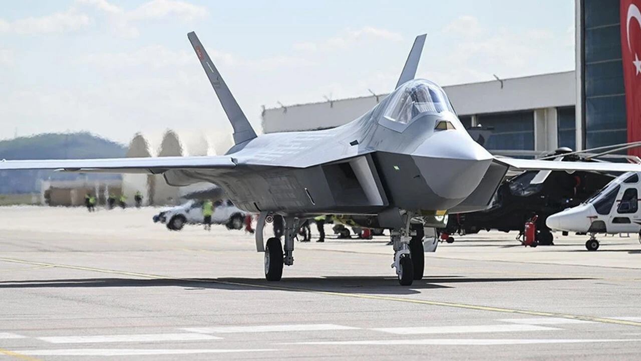 TSK'ya 20 adet teslim edilecek! Bakan Kacır, MMU KAAN'ın ilk uçuş tarihini açıkladı