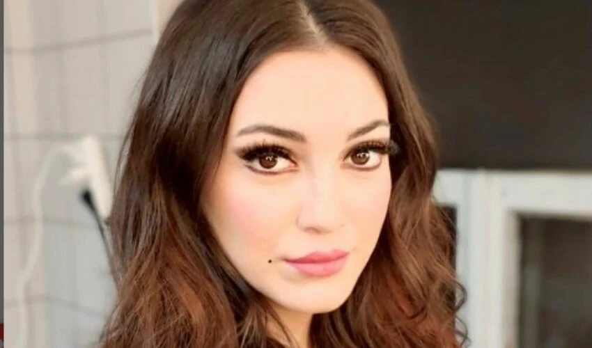 Yalı Çapkını'ndan apar topar ayrılan Cemre Gümeli'den imalı paylaşım geldi