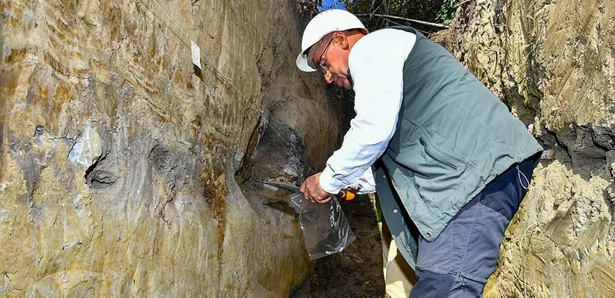 Tam 90 hendek kazıldı... 4 il için deprem araştırması! iki tane iz ortaya çıktı