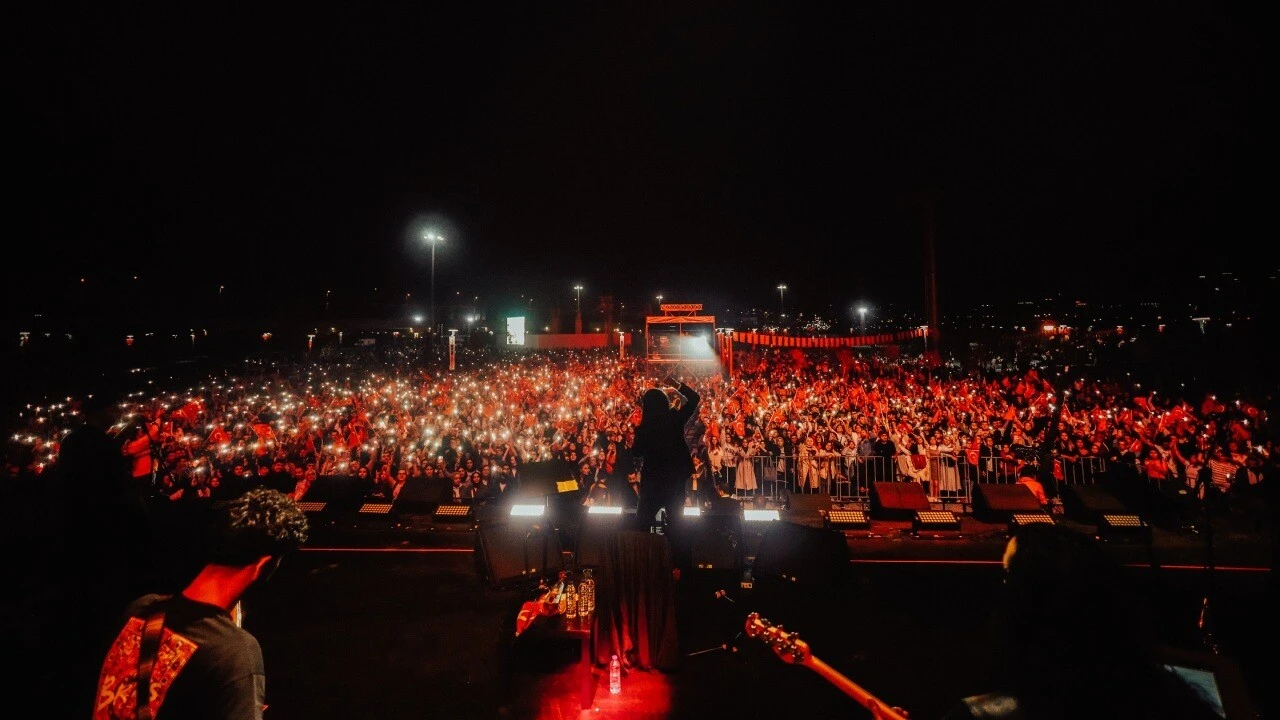Cumhuriyetin 100. Yıl coşkusu, Selçuk Balcı'yla sahneye taşındı!