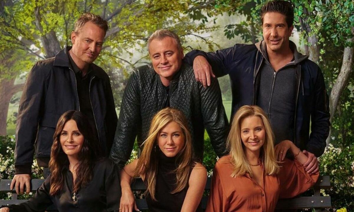 Friends dizisinin oyuncularından  Matthew Perry&#039;e veda mesajı: Büyük bir yıkım yaşadık