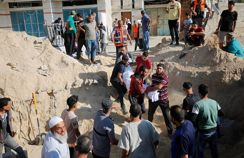 Gazze çocuklar için mezarlığa dönüştü.