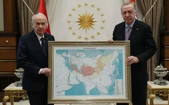 Bahçeli'nin 100. yıla özel yüzük ve rozeti dikkatlerden kaçmadı: Detayları tek tek anlattı