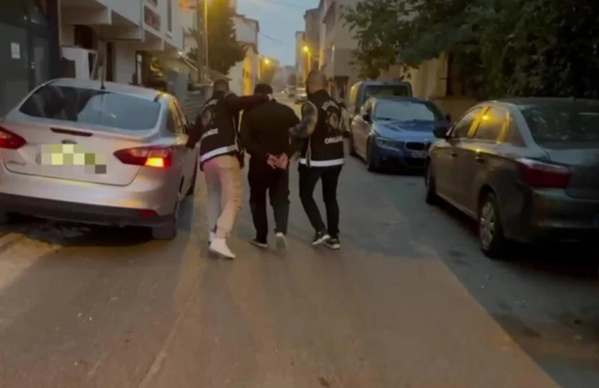 ‘Kuyumcu’ ve ‘galerici’ adı altında tefecilik yapan örgüte darbe: 11 şüpheli yakalandı