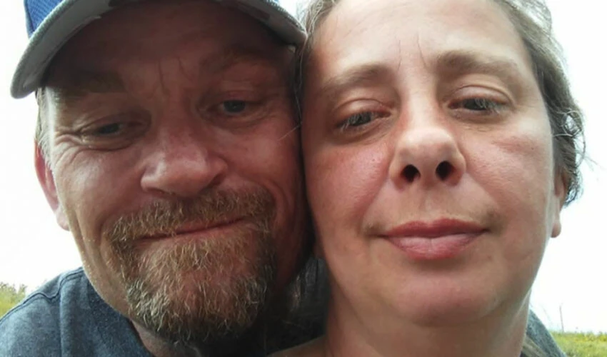 Kendisine kalan yüklü mirası öğrenir öğrenmez sevgilisine haber verdi kısa sürede öldü