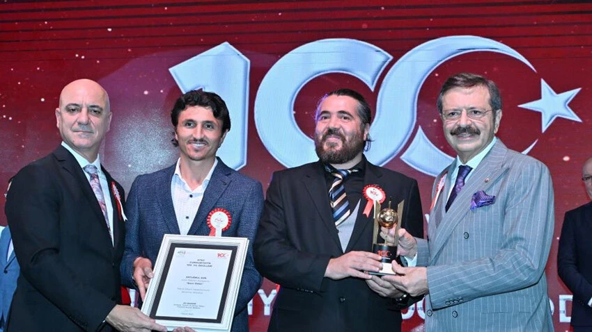 ATSO Cumhuriyet'in 100. Yıl Ödül Töreni'nde İHA’ya basın ödülü