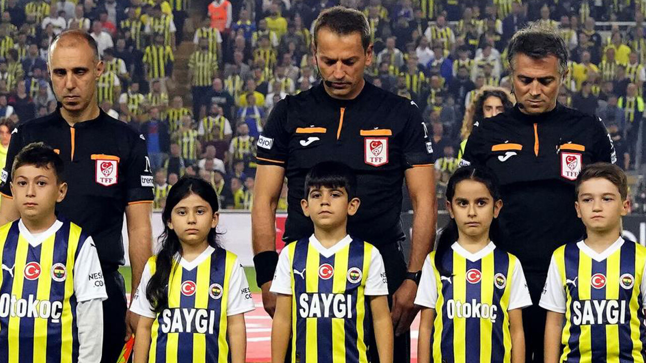 Fenerbahçe-Hatayspor maçının yardımcı hakemi düdüğünü astı!